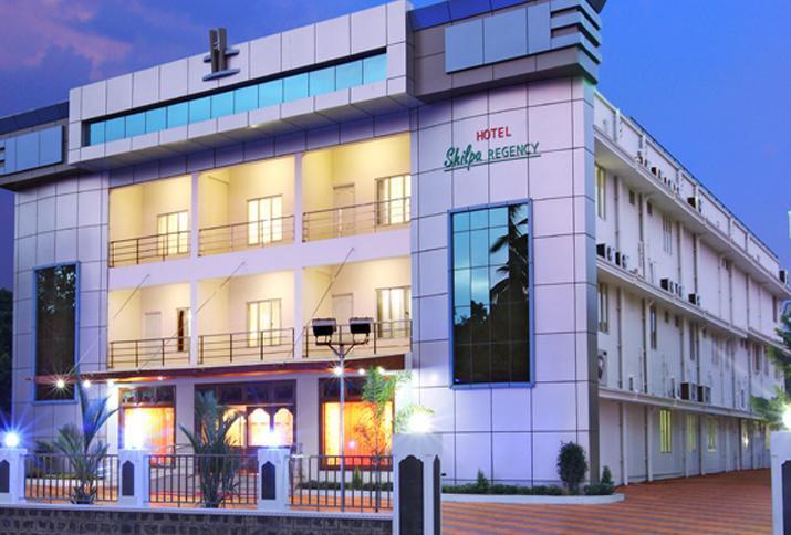 Hotel Shilpa Regency Kottārakara 외부 사진